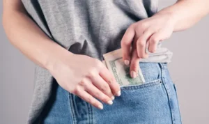 Read more about the article What Is “Pay Yourself First”? The Saving Habit That Changed My Finances